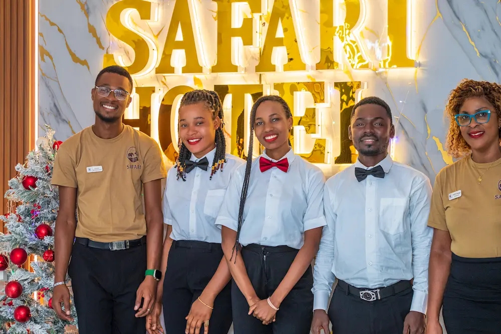 Personnel accueillant du Safari Hotel Yakro